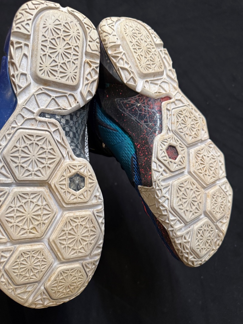 Nike Men's Multicolor Basketball Sneakers - Picture 4 of 6
